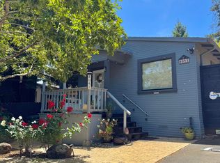8041 Winthrope St, Oakland, CA 94605