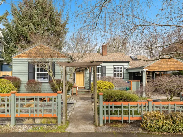 7823 SE Knight St, Portland, OR 97206