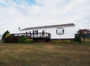 1460 Apple Orchard Cir, Berkeley Springs, WV 25411