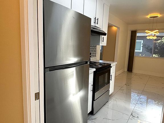 5th image of 3239 Glendora Dr APT 5