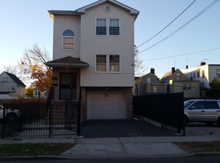 977 Grove St, Irvington, NJ 07111