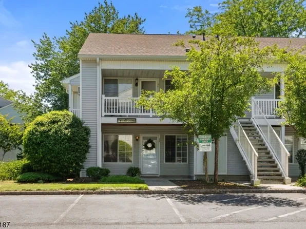 39 Larkspur Court, Bedminster Twp., NJ 07921
