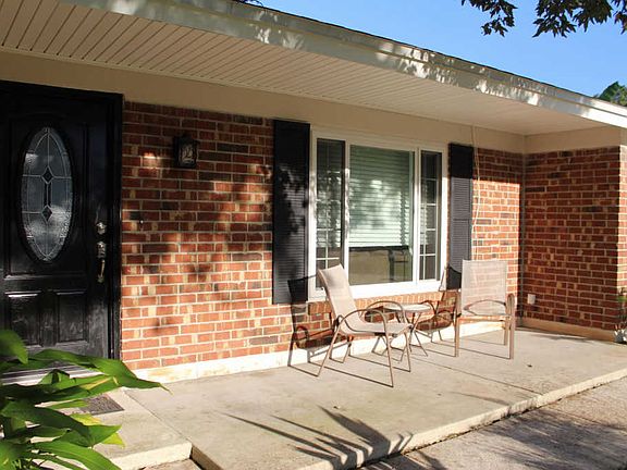 3rd image of 1699 Susan Dr
