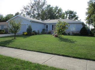 1506 Cozy Ln, Dyer, IN 46311