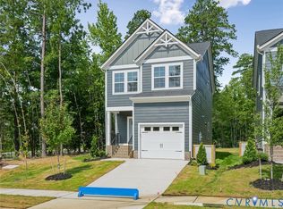 6512 Lila Crest Ln, Midlothian, VA 23112