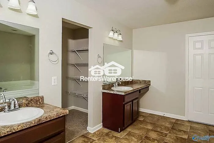 123 Forestbrook Dr — Photo 8