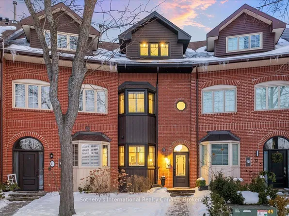 10 Southwind Ter, Oakville, ON L6L 6K5