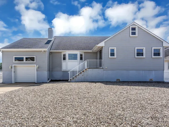 33 Clarkson Drive, Toms River, NJ 08753