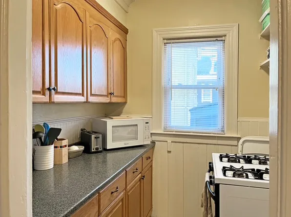 354 Hope St #1, Providence, RI 02906
