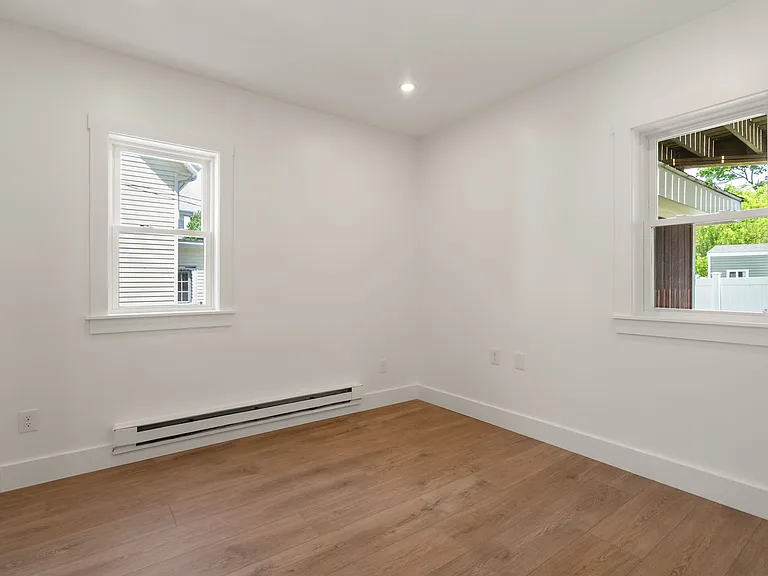 35 Wardwell Ave #1 — Photo 8