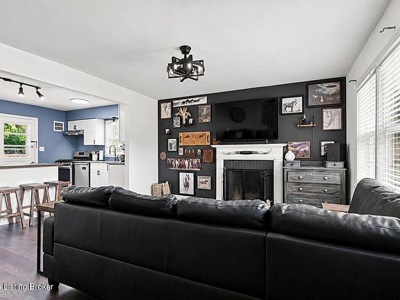 3rd image of 2802 Rio Rita Ave