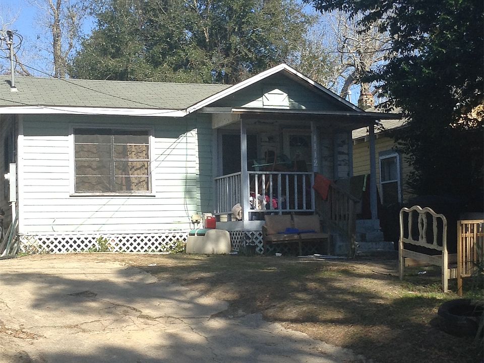1st image of 1112 W Gonzalez St