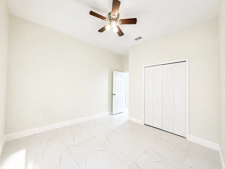 1636 Thoroughbred Dr — Photo 19