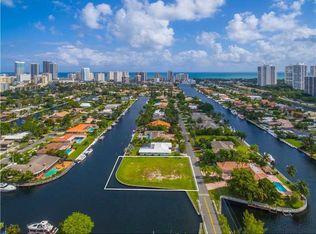 466 Poinciana Dr, Hallandale, FL 33009