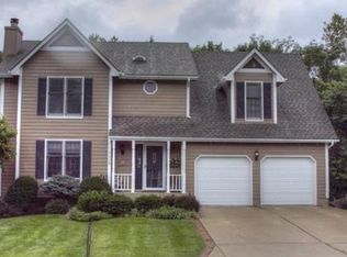 1228 NW Timber Oak Dr, Blue Springs, MO 64015
