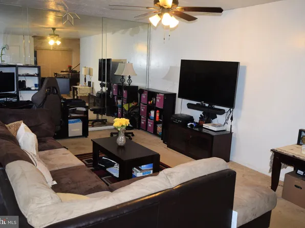1818 Porter Ave, Suitland, MD 20746