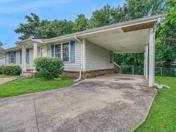 3rd image of 226 Al Oerter Dr