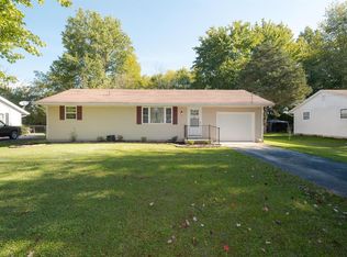 5389 Maple Grove Ave, Blanchester, OH 45107