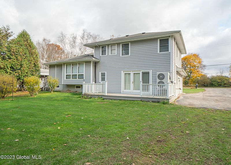 3rd image of 107 Robb Road