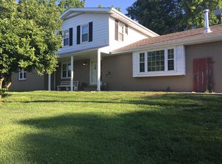 2154 S Hillcrest Ave, Springfield, MO 65807