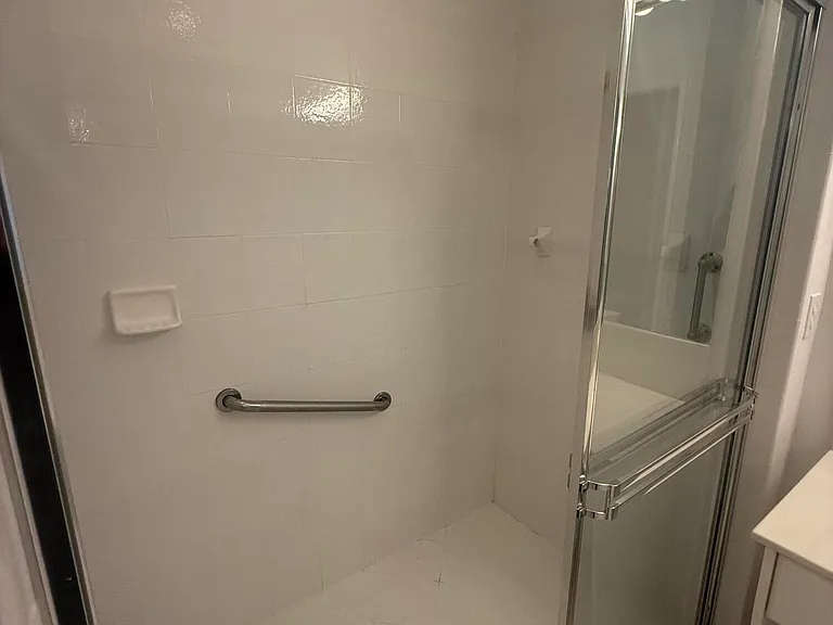 9041 Bay Harbour Cir — Photo 22