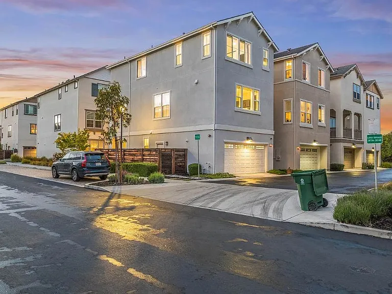 38024 Luma Ter — Photo 26