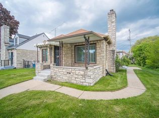 4008 W Capitol Dr, Milwaukee, WI 53216