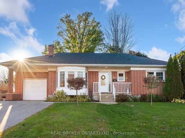 12 Florence St, Smiths Falls, ON K7A 4A3