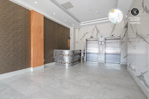 Entry / hallway, photo 1