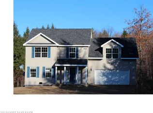 7 Mattie Ln, Dixfield, ME 04224