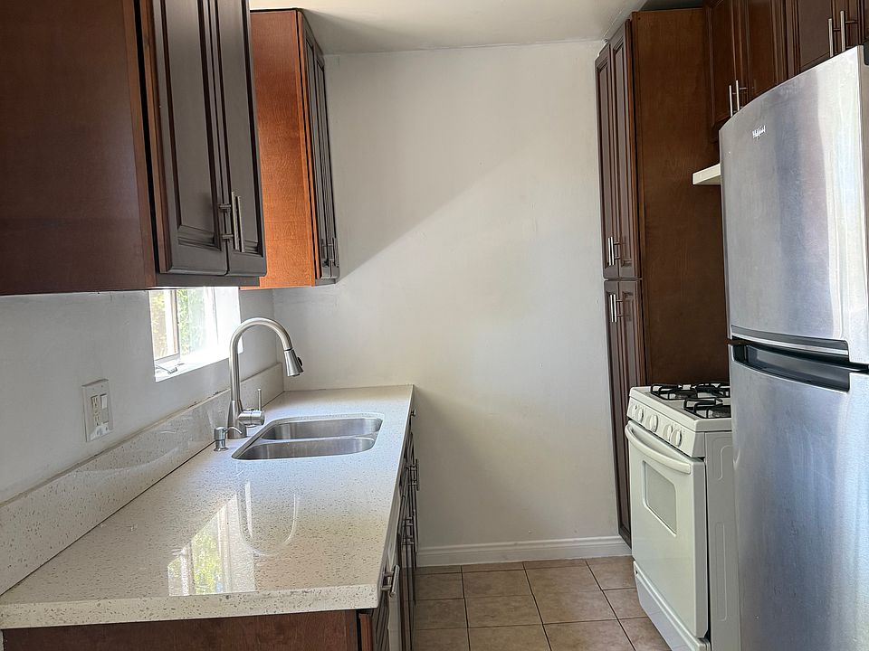 1st image of 7911 Willis Ave #3