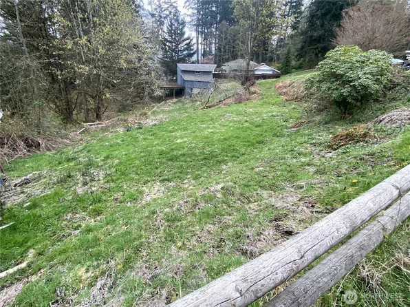 17600 SE Cougar Mountain Drive, Issaquah, WA 98027