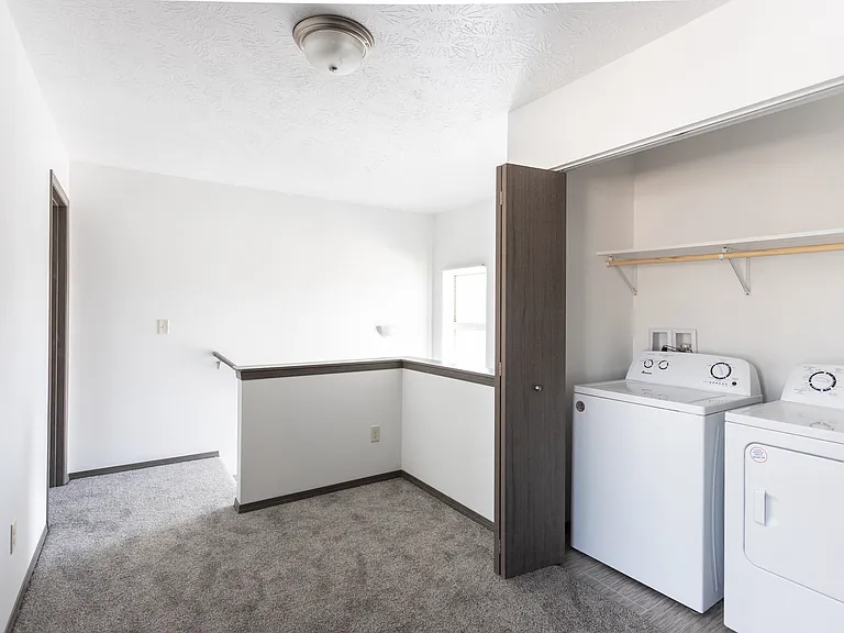 85 Commons — Photo 10
