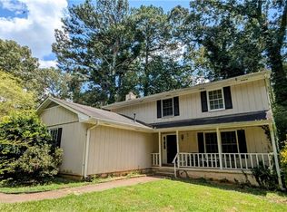 5385 Martins Ln, Stone Mountain, GA 30088