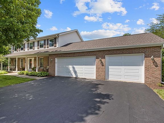 3rd image of 2756 English Ln