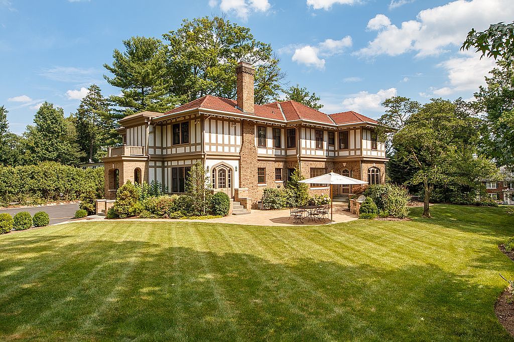 19 Hillside Ave, Short Hills, NJ 07078 | Zillow