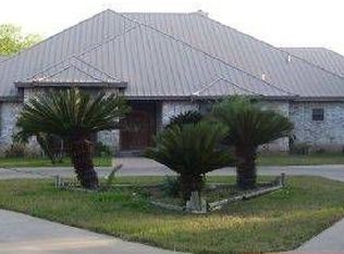 901 W Moore Rd, Pharr, TX 78577