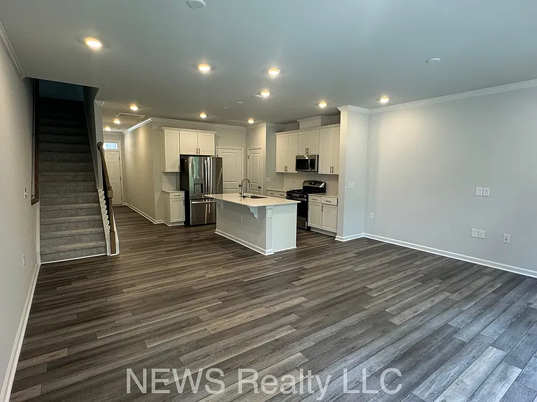 187 Peebles Dr — Photo 9