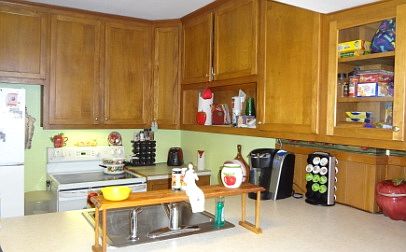 Kitchen opens to Dining Rm
