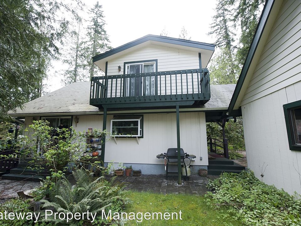 1st image of 210 E Pickering Dr
