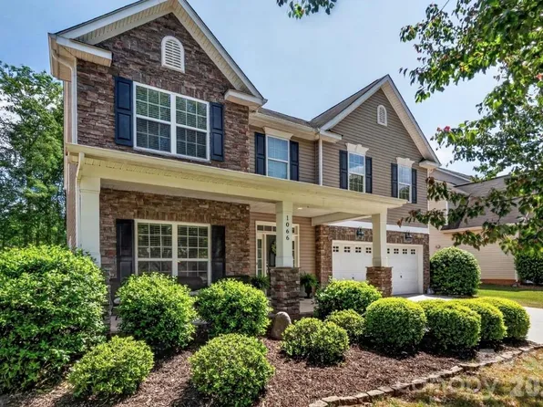 1066 McLaren Dr, Belmont, NC 28012