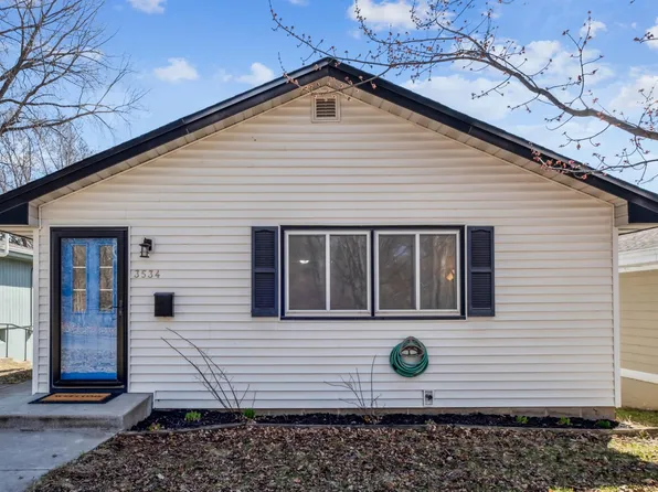 3534 Indiana Ave N, Robbinsdale, MN 55422