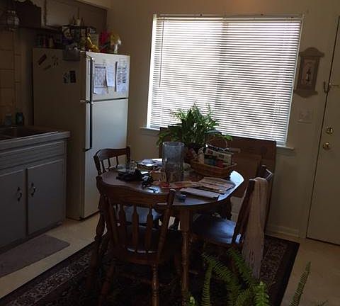 3rd image of 3 NE Eastridge Ct APT B