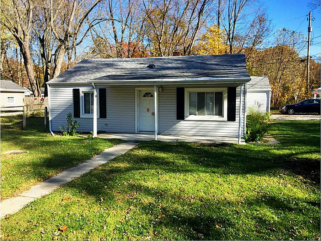 128 N Harefoote St photo 1