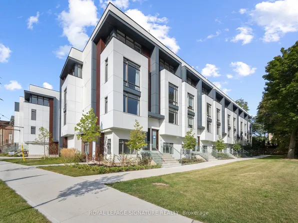 1 Field Cres, Ajax, ON L1Z 1A9
