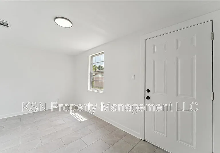 1921 Fitzgerald St — Photo 21