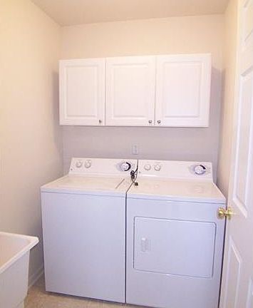 4th image of 5295 Brookemonte Cir