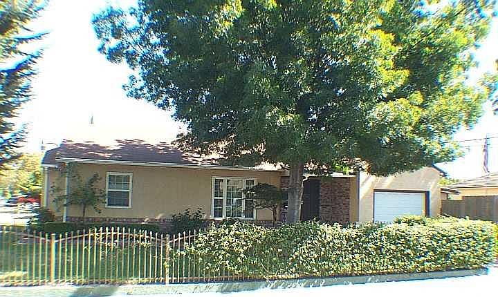 1st image of 2424 Marine Ave