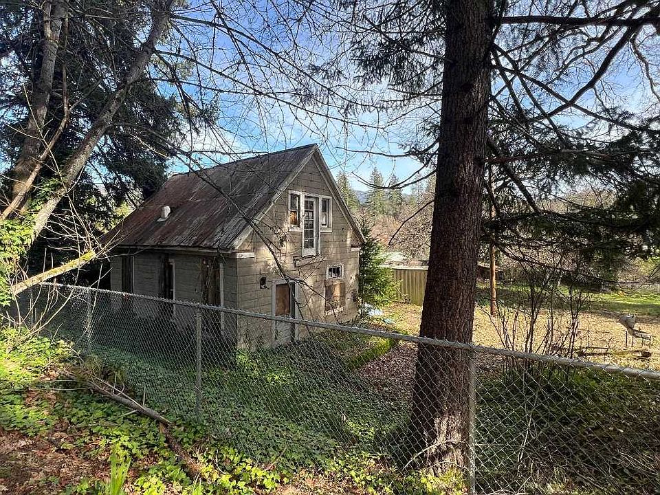 2nd image of 308 Buckhorn Rd