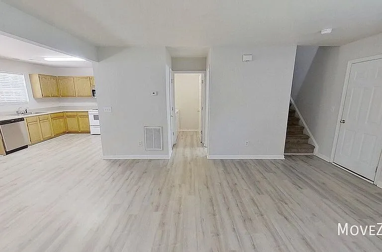 1205 Ricochet Dr — Photo 7